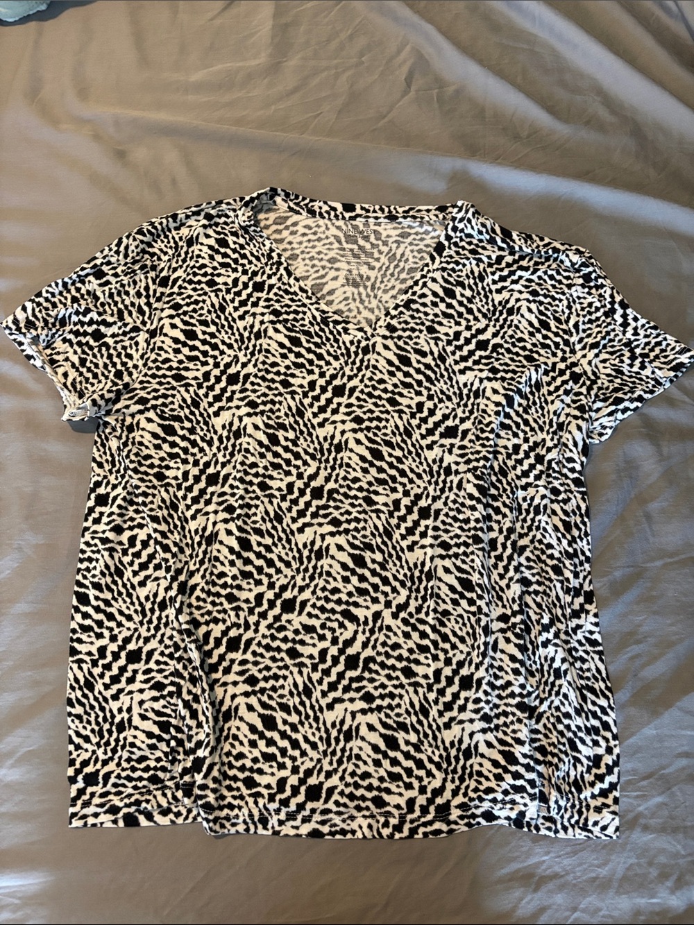 Nine West Black and White Animal Print Tee